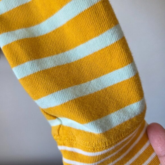 EUC GAP STRIPED YELLOW WHITE CREW NECK LONGSLEEVES COTTON TOP SIZE MEDIUM - Picture 9 of 14